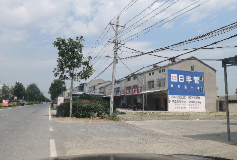 普安如何能保证墙体广告的醒目性？